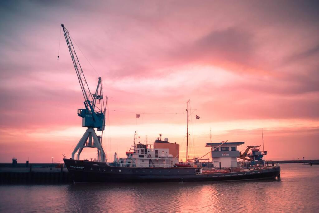 Unieke Woonboot In Harlingen Exterior foto